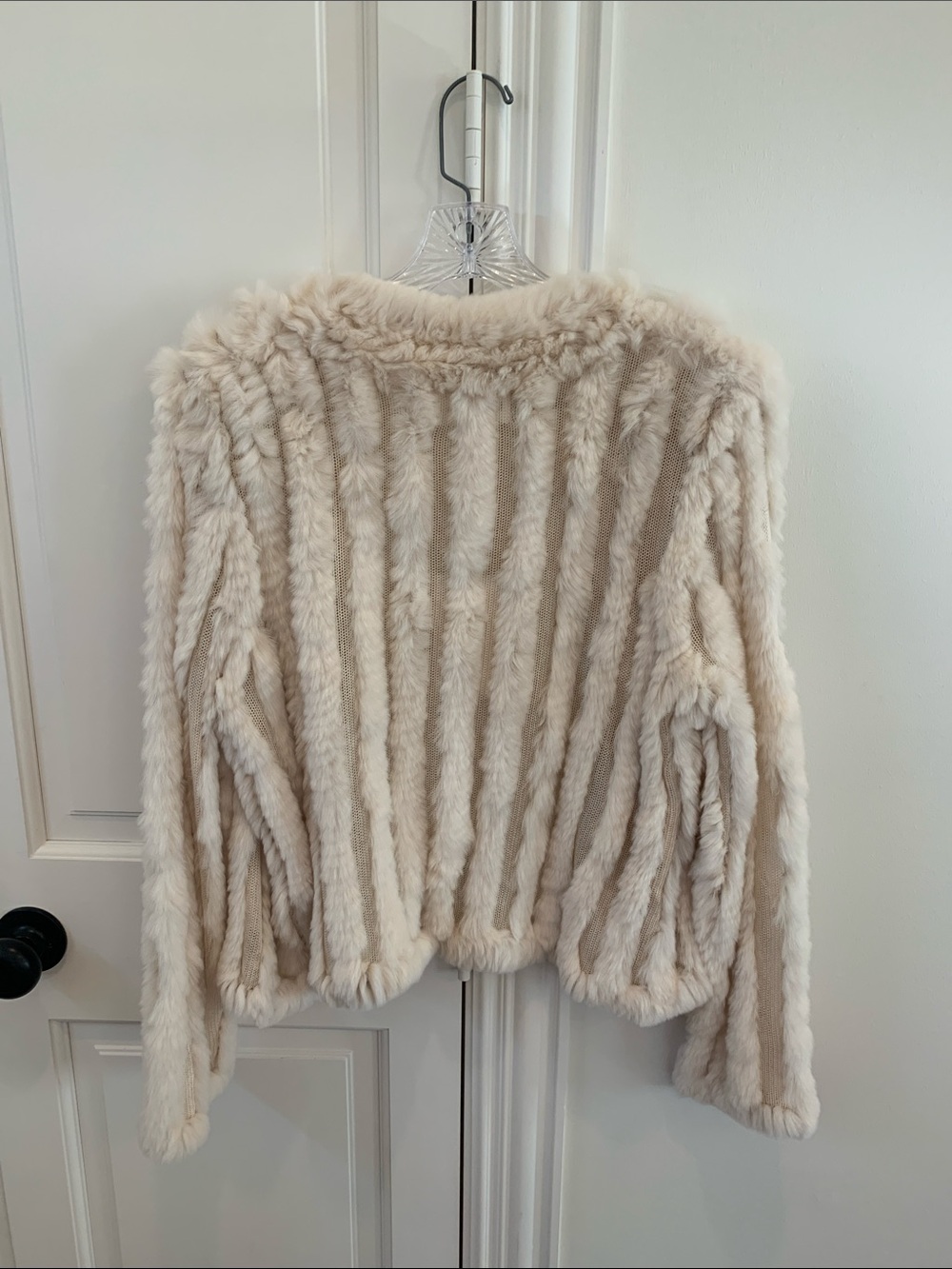 NWT—-Heartloom Cream Rabbit Fur Rosa Jacket/Sweater - Picture 5 of 5